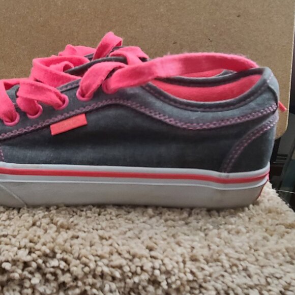 Vans Chukka Low Skater Sneakers Women's Sized 7 - Picture 2 of 9